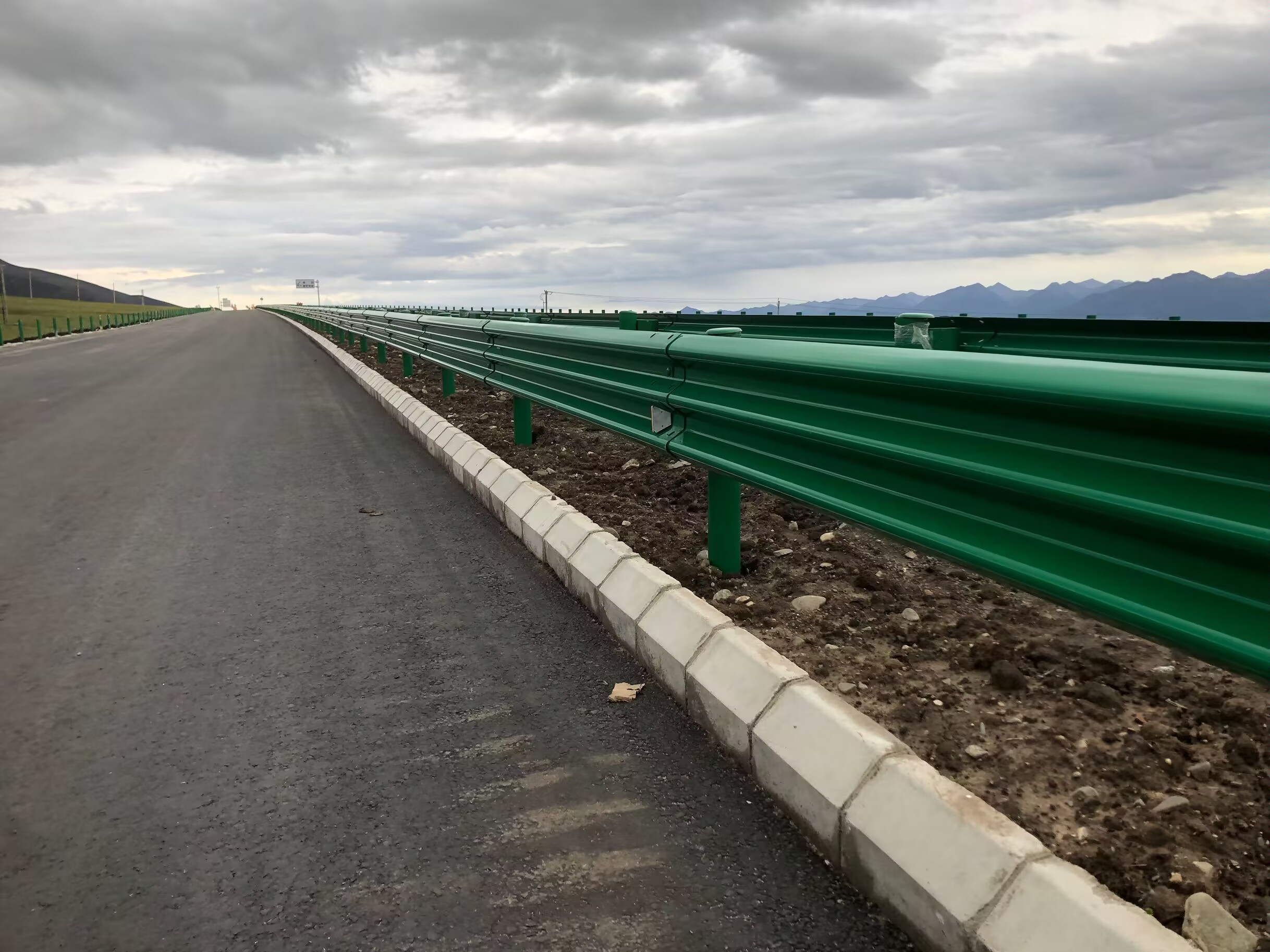 白朗县乡村公路波形护栏高速公路波形护栏 - 推荐